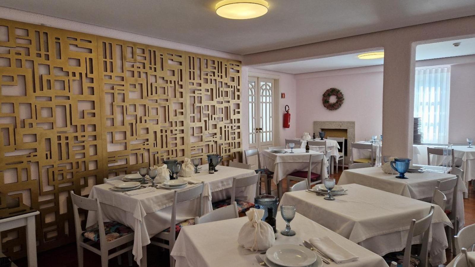 Hotel Central Jardim Geres Bagian luar foto