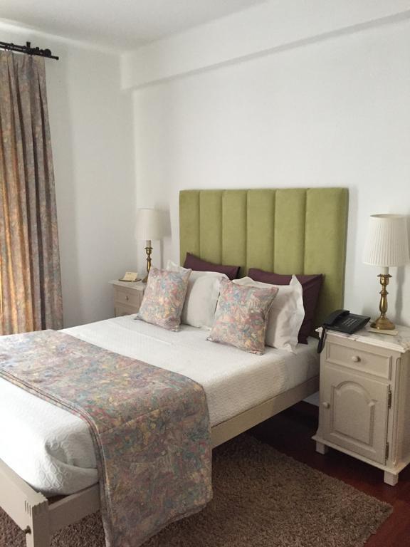 Hotel Central Jardim Geres Bagian luar foto