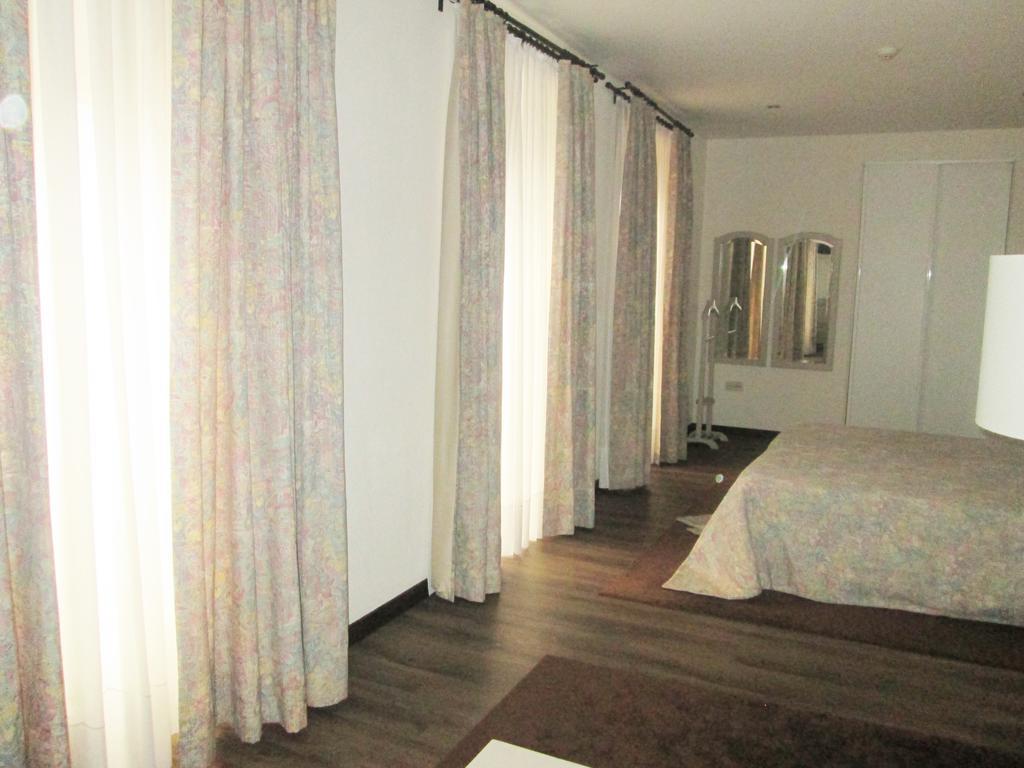 Hotel Central Jardim Geres Bagian luar foto