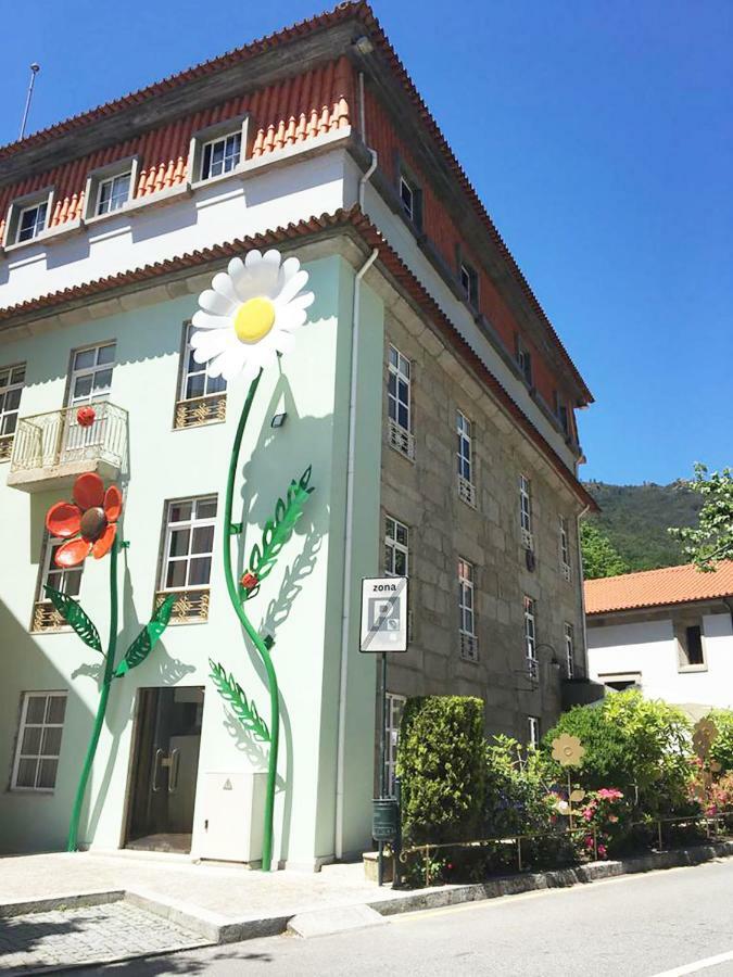 Hotel Central Jardim Geres Bagian luar foto